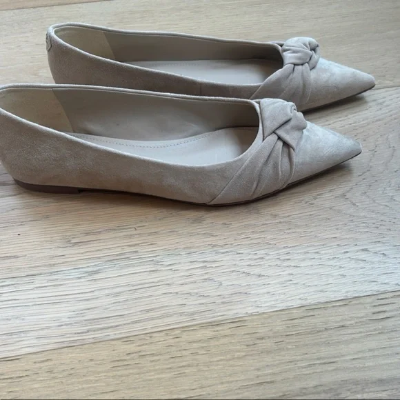 Sam Edelman | Cream Flats with Bow Accent - Picture 4 of 4